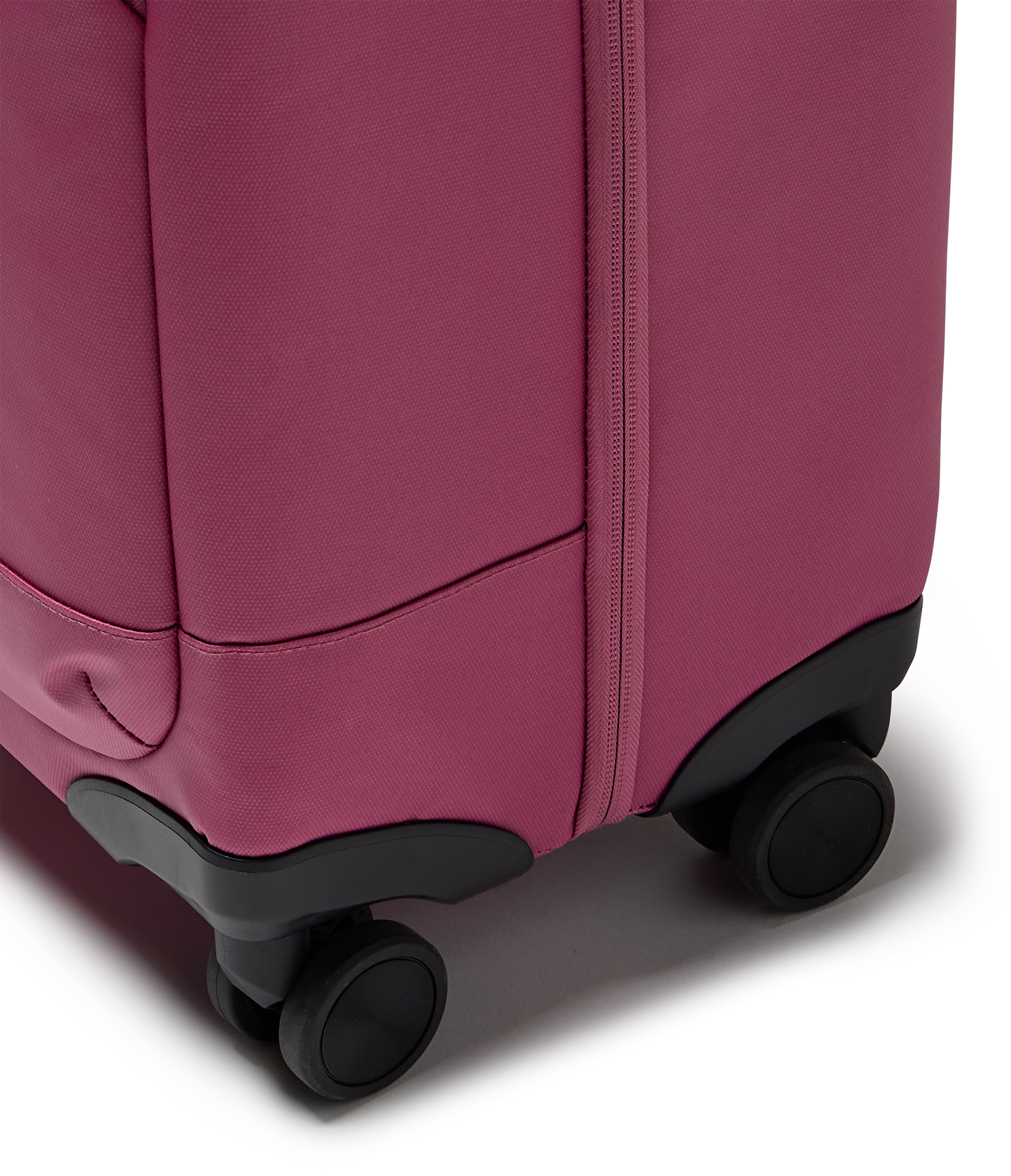 Good Latitude 22" Carry On